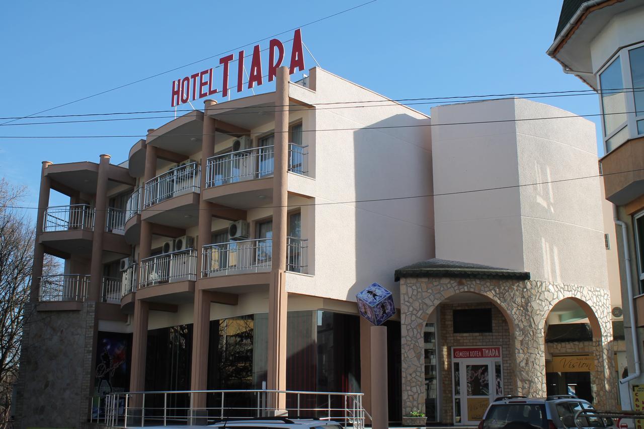 Tiara Hotel Dobrich Buitenkant foto