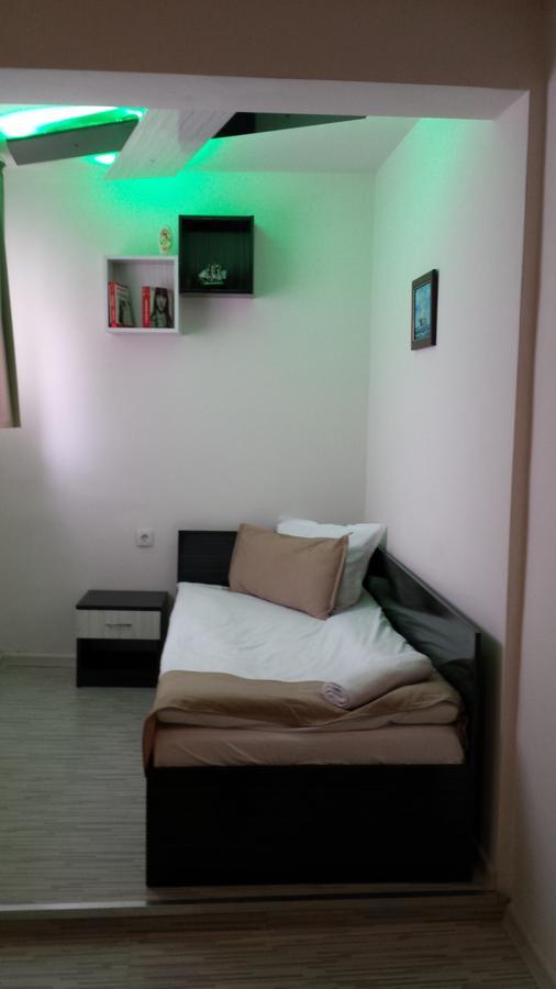 Tiara Hotel Dobrich Buitenkant foto